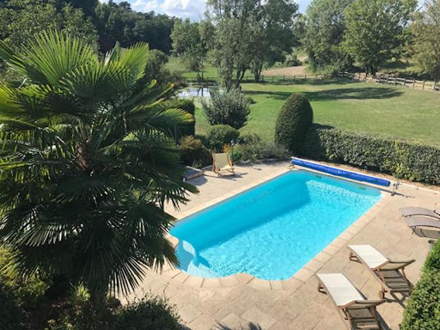 Vente Maison 10 pièces 363 m2 Mensignac