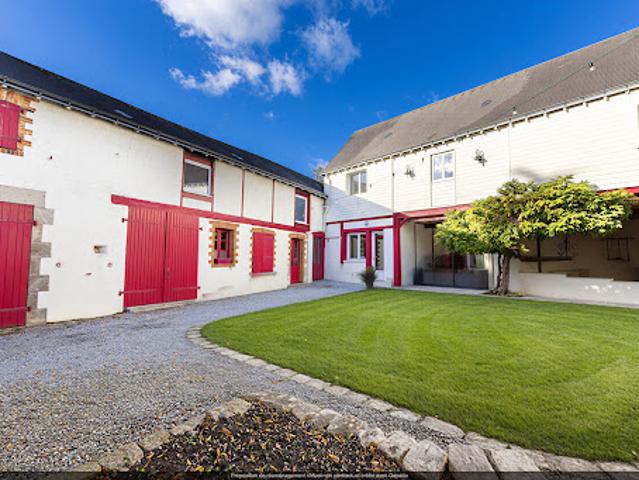 Vente Maison 10 pièces 360 m2 Vieillevigne