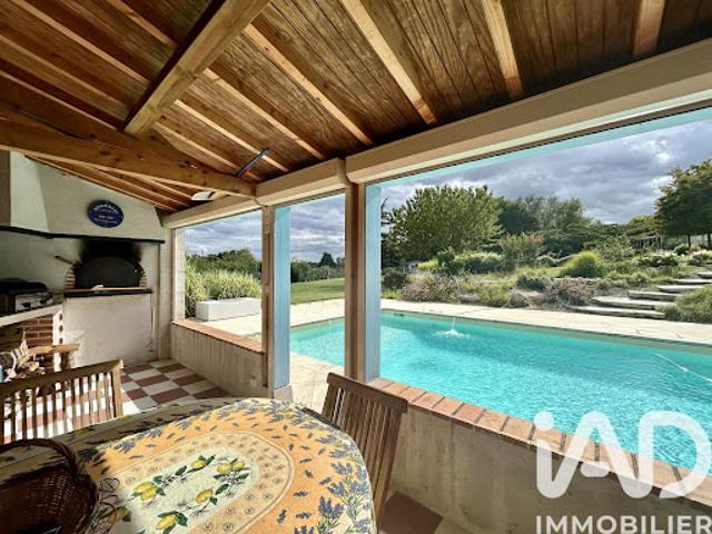 Vente Maison 10 pièces 360 m2 Beaugency