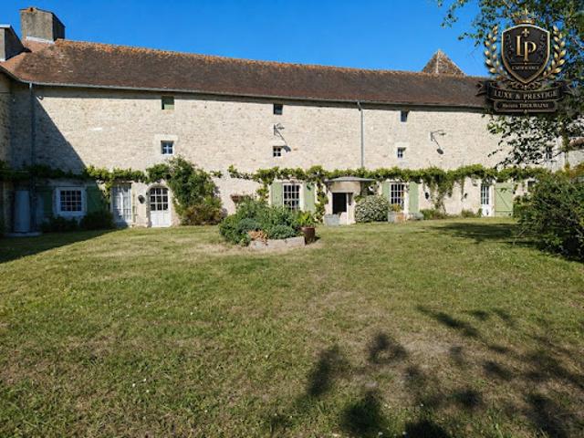 Vente Maison 10 pièces 360 m2 La Mothe Saint Héray
