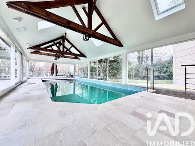 Vente Maison 10 pièces 361 m2 Noisy le Grand