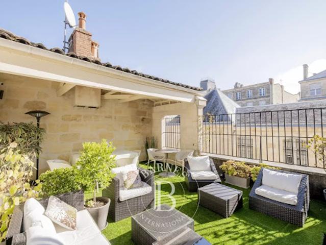 Vente Maison 10 pièces 364 m2 Bordeaux