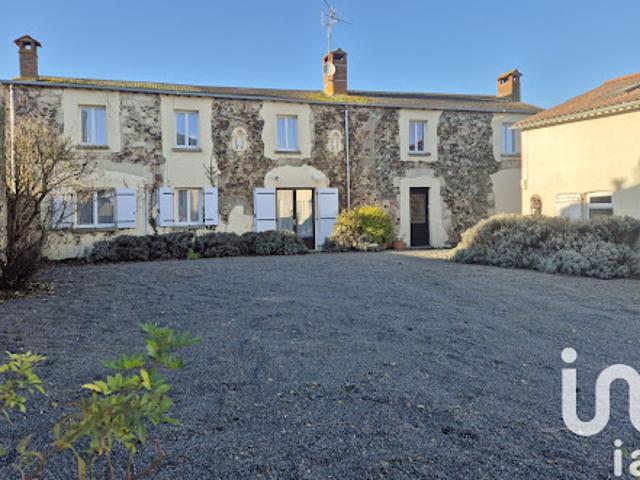 Vente Maison 10 pièces 368 m2 Argentonnay