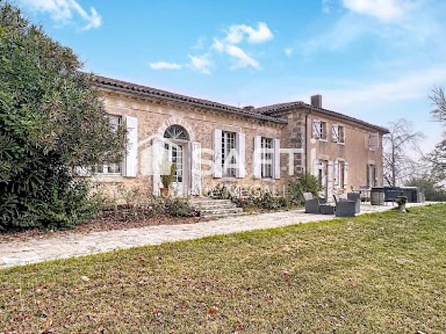 Vente Maison 10 pièces 379 m2 Sauveterre de Guyenne