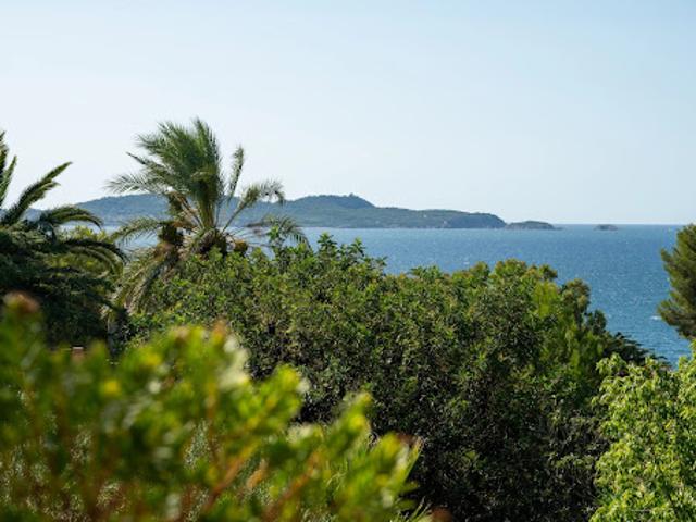 Vente Maison 10 pièces 383 m2 Carqueiranne