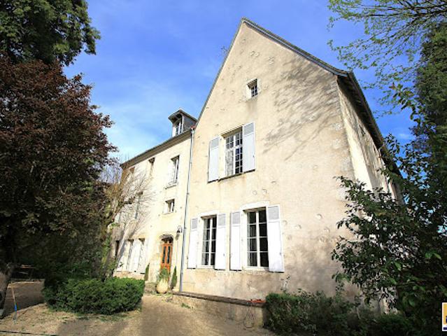 Vente Maison 10 pièces 388 m2 Mehun sur Yèvre