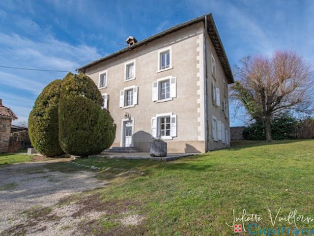 Vente Maison 10 pièces 393 m2 Voiron