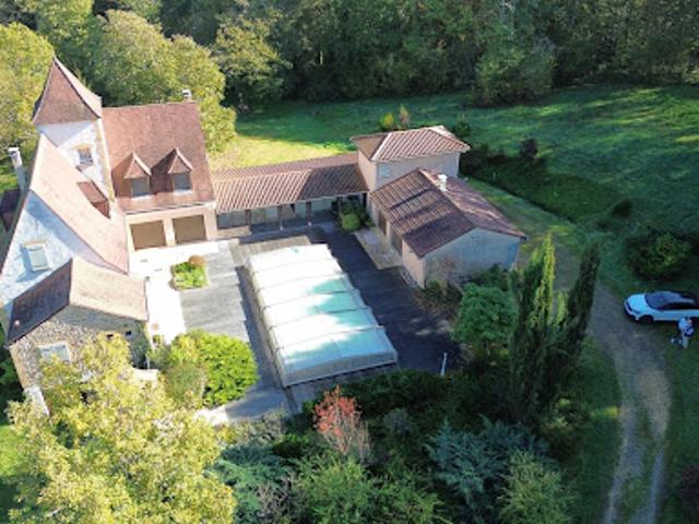 Vente Maison 10 pièces 300 m2 Villefranche du Périgord
