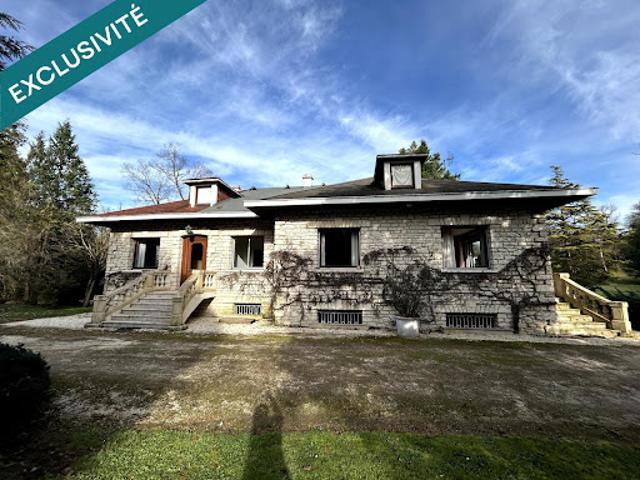 Vente Maison 10 pièces 300 m2 Nersac