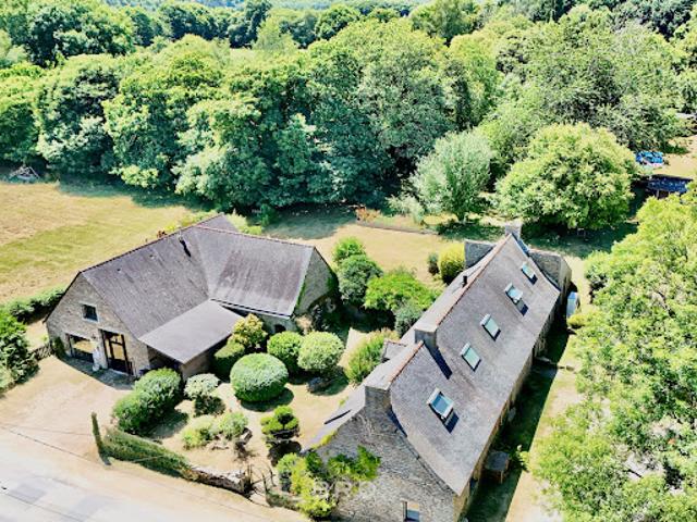 Vente Maison 10 pièces 300 m2 Saint Nolff