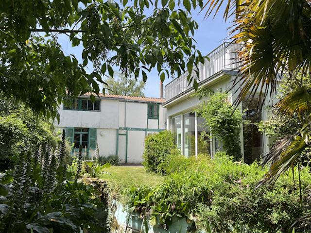Vente Maison 10 pièces 309 m2 Bouguenais