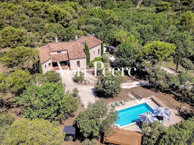 Vente Maison 10 pièces 313 m2 Venasque