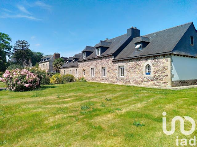 Vente Maison 10 pièces 310 m2 Saint Brieuc de Mauron