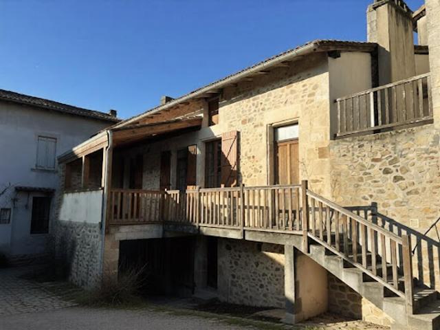 Vente Maison 10 pièces 315 m2 Nontron