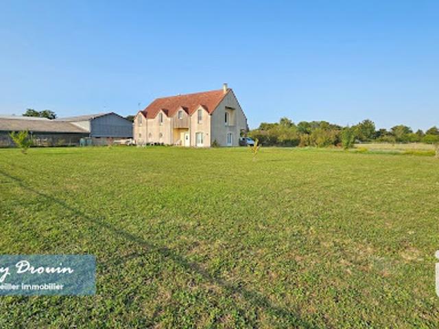 Vente Maison 10 pièces 318 m2 Nanteau sur Essonne
