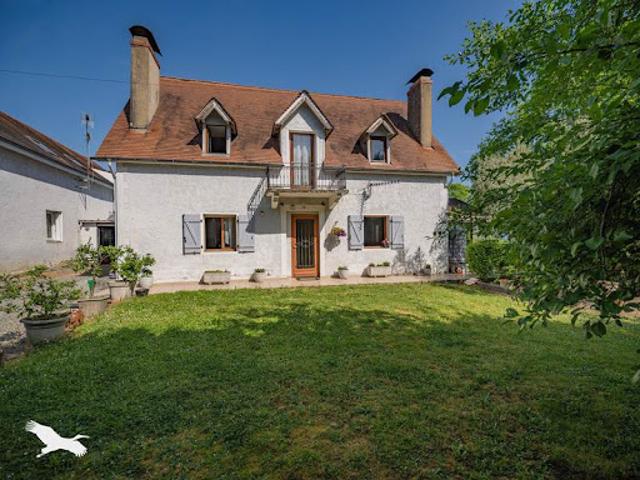 Vente Maison 10 pièces 327 m2 Doazon