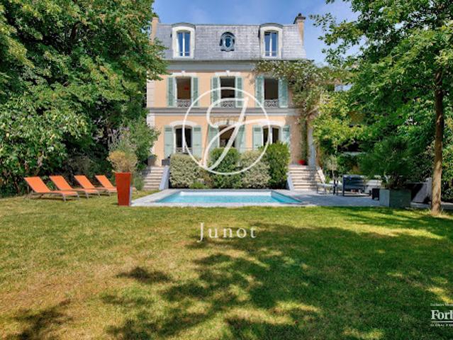Vente Maison 10 pièces 331 m2 Rueil Malmaison