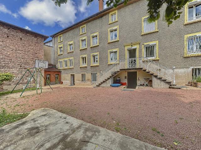 Vente Maison 10 pièces 335.16 m2 Cours la Ville