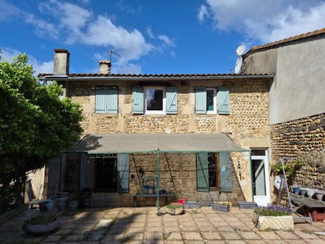 Vente Maison 10 pièces 335 m2 Chantemerle les Blés