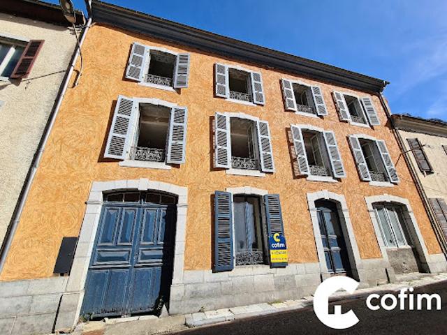 Vente Maison 10 pièces 457 m2 Laruns