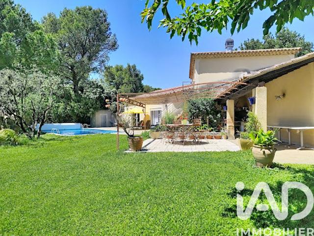 Vente Maison 10 pièces 400 m2 Uchaux