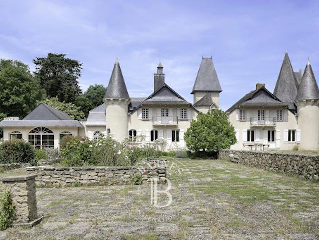 Vente Maison 10 pièces 400 m2 Penestin