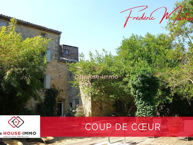 Vente Maison 10 pièces 550 m2 Uzès