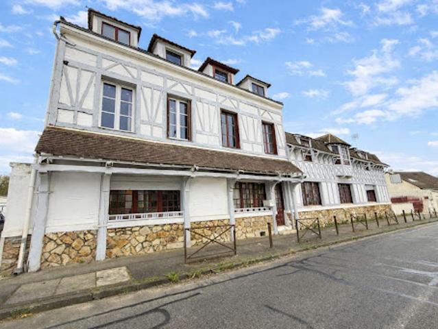 Vente Immeuble 10 pièces 512 m2 Emerainville