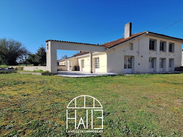 Vente Maison 10 pièces 681 m2 Chassenon