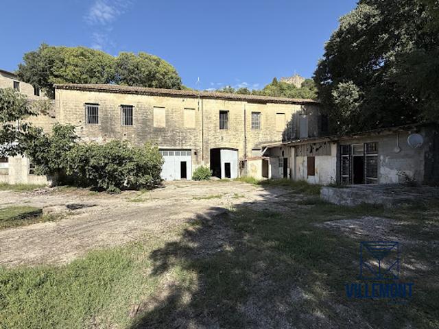 Vente Maison 10 pièces 916 m2 Sommieres