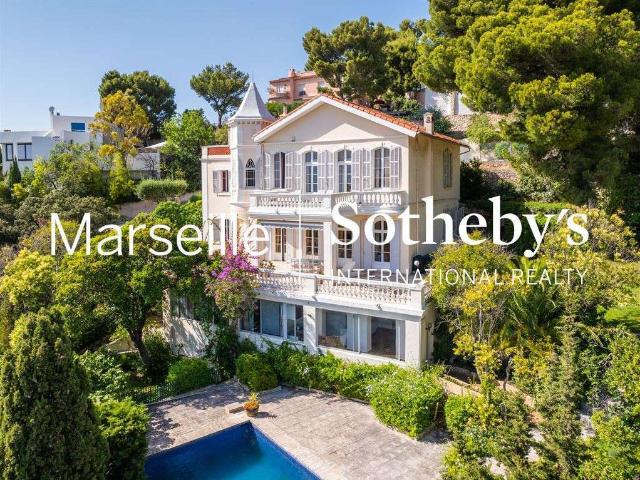 Vente maison 11 pièces Marseille 7e 13