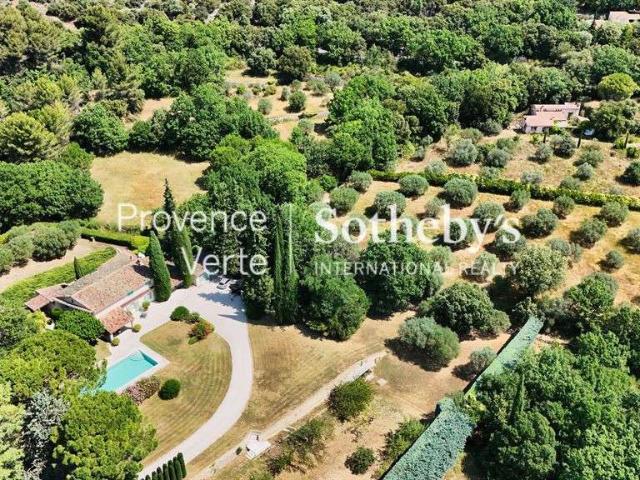 Vente maison 11 pièces Moissac Bellevue 83