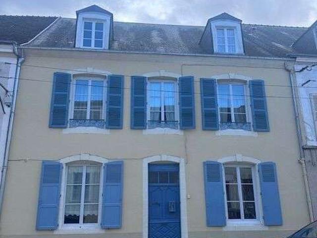 Vente maison 11 pièces Bonnétable 72