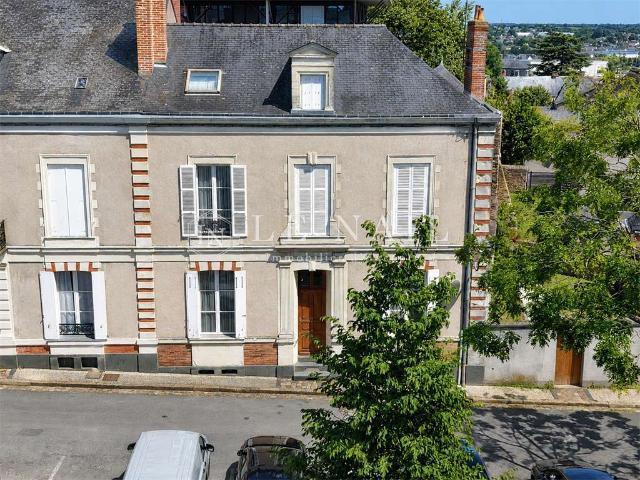 Vente maison 11 pièces Château Gontier 53