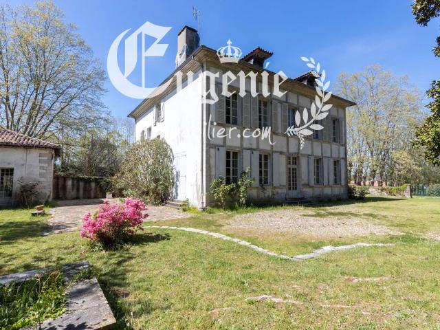 Vente maison 11 pièces Dax 40