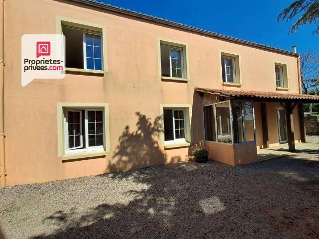 Vente maison 11 pièces Fontenay le Comte 85