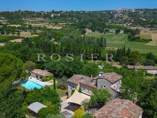 Vente maison 11 pièces Gordes 84