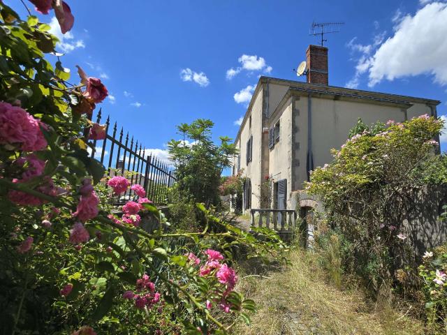 Vente maison 11 pièces La Roche sur Yon 85