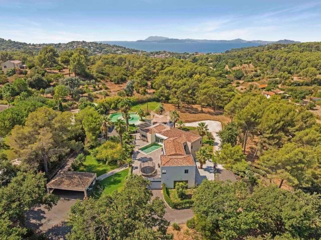 Vente maison 11 pièces Le Pradet 83