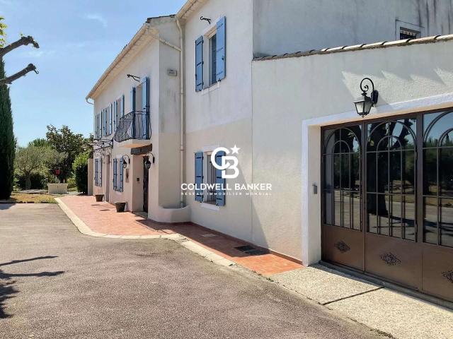 Vente maison 11 pièces Solliès Pont 83