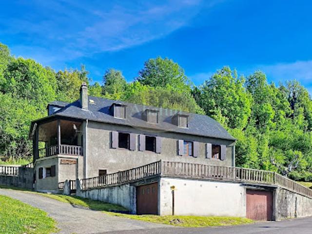 Vente Maison 11 pièces 153 m2 Argelès Gazost