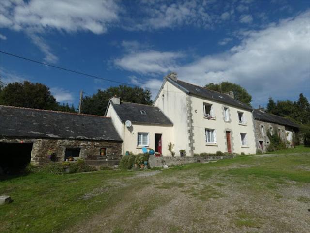 Vente Maison 11 pièces 172 m2 Le Cloître Pleyben