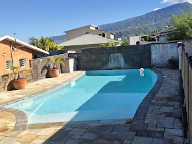 Vente Maison 11 pièces 190 m2 Ravine Des Cabris