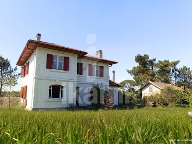 Vente Maison 11 pièces 175 m2 Escource