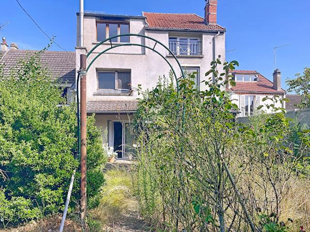 Vente Maison 11 pièces 196 m2 Montesson