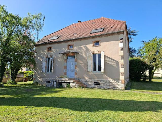 Vente Maison 11 pièces 240 m2 Vichy