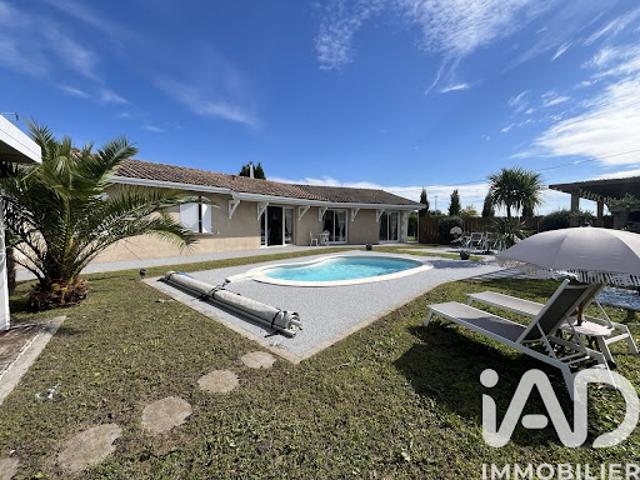 Vente Maison 11 pièces 240 m2 Gaillan en Médoc