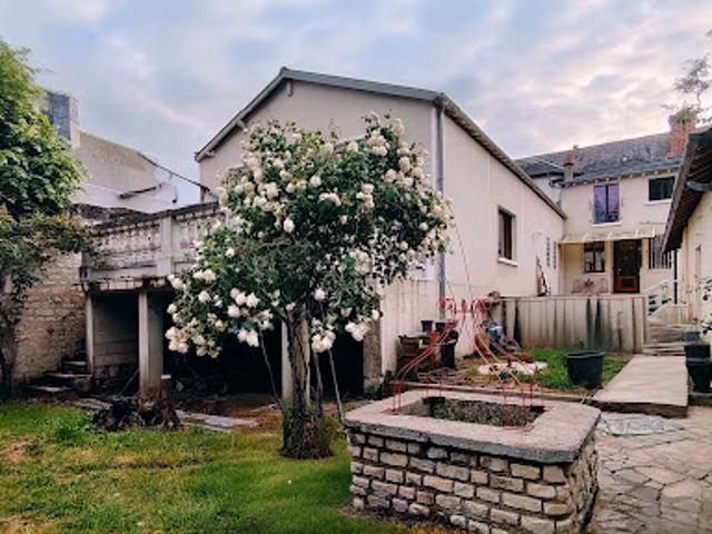 Vente Maison 11 pièces 240 m2 Marcilly sur Vienne