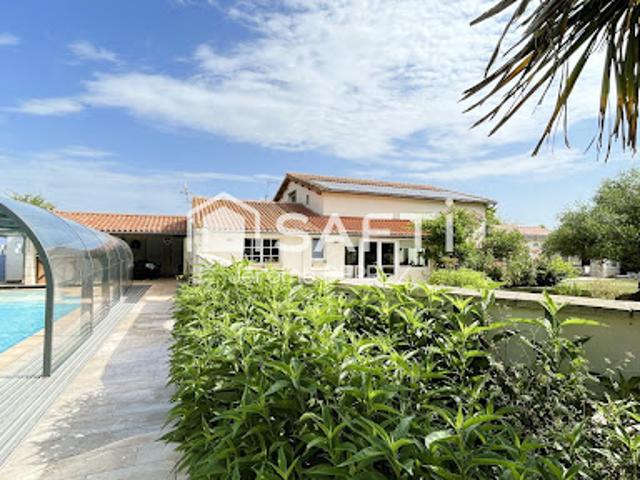 Vente Maison 11 pièces 244 m2 Saint Michel en l'Herm