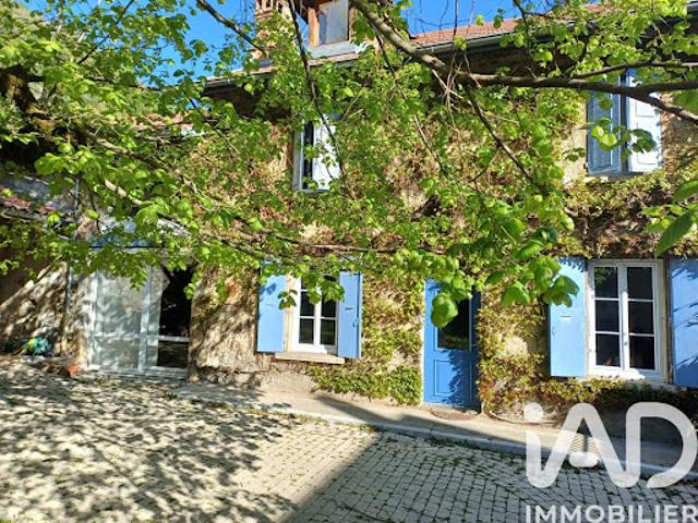 Vente Maison 11 pièces 253 m2 Chapareillan
